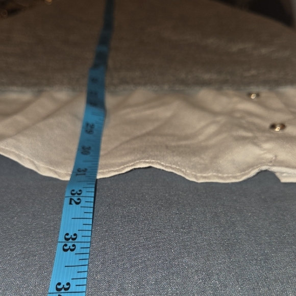 Lily Morgan Women's 2X Gray and White Tunic Top - Picture 4 of 4